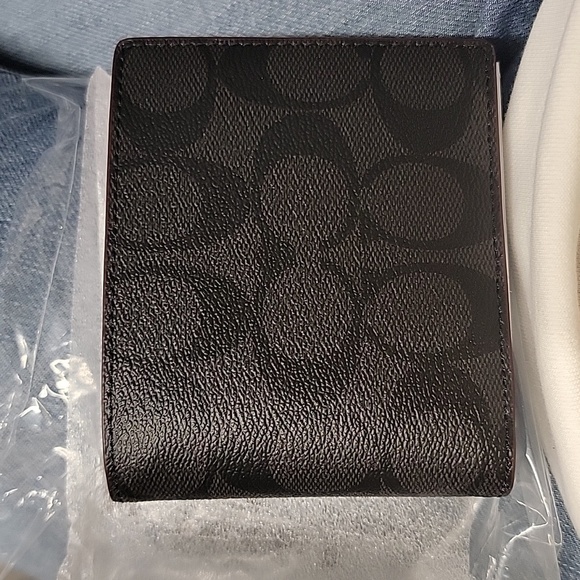 3 In 1 Wallet In Signature Canvas - Picture 4 of 8